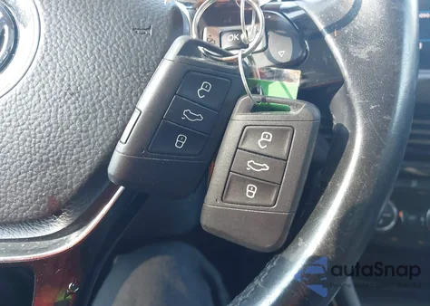 2019 Volkswagen Jetta 1.4T Sel Premium z USA, uszkodzony, nr VIN 3VWG57BU2KM007893